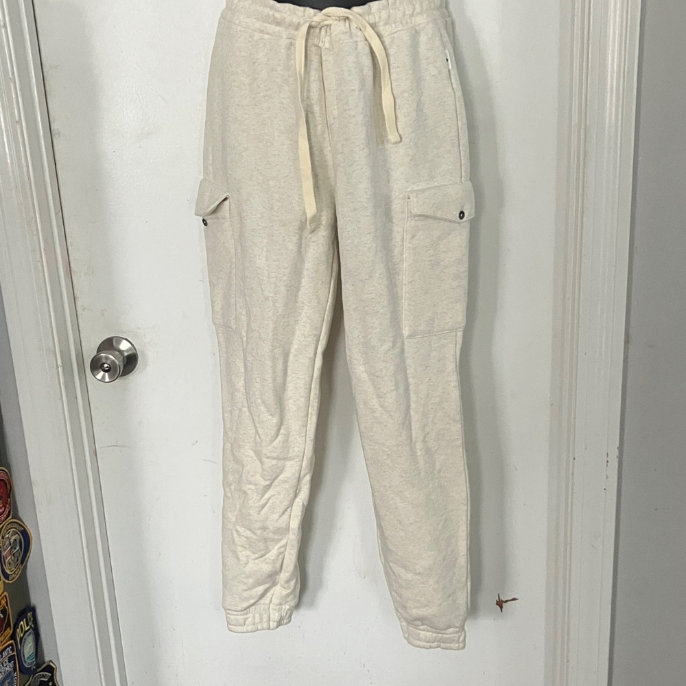 NWT Roxy Sweatpants Cream Cargo jogger style Size XS